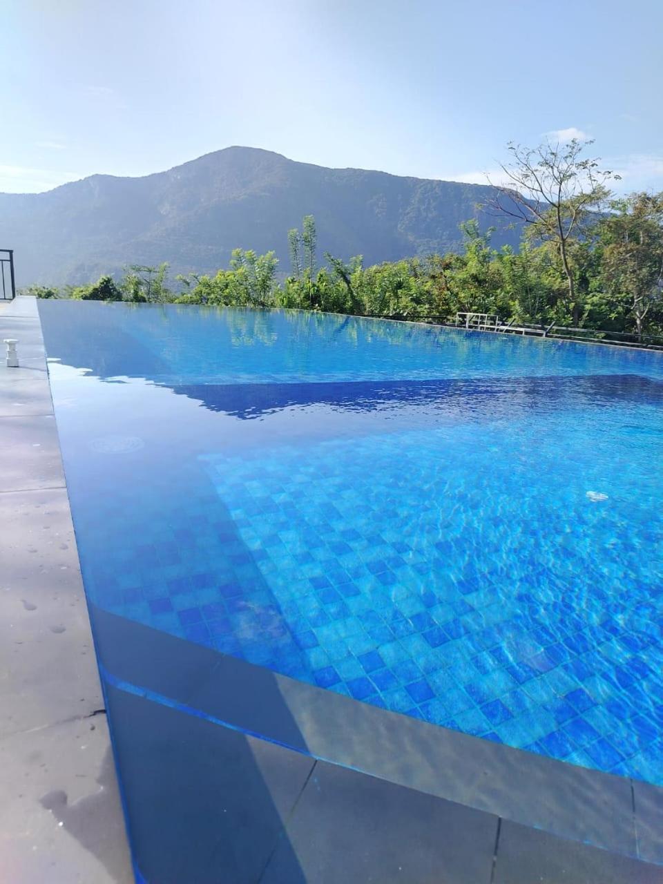 Crystal Riverston Deck Matale Buitenkant foto